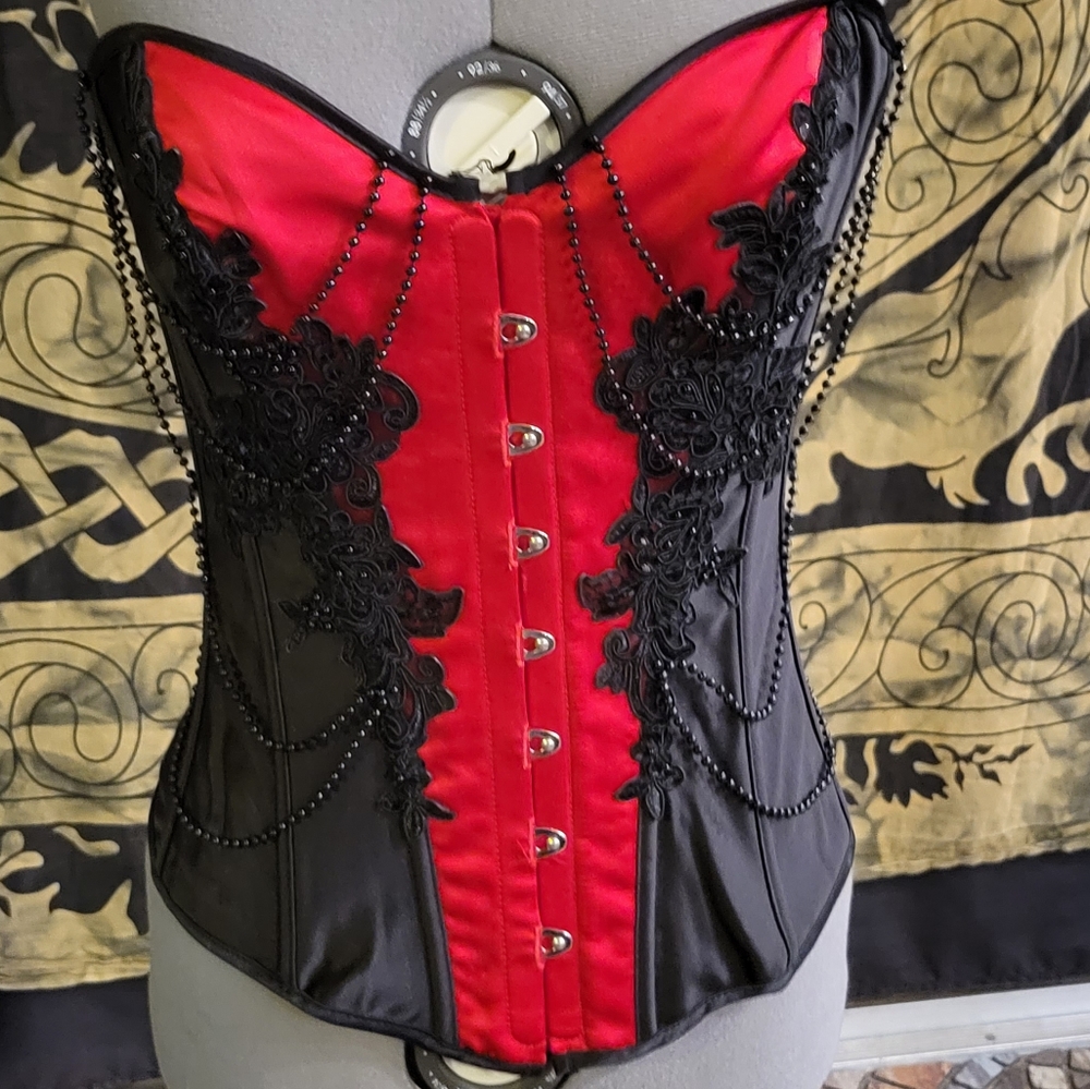 Frederick's of Hollywood red and black corset Strapless size small